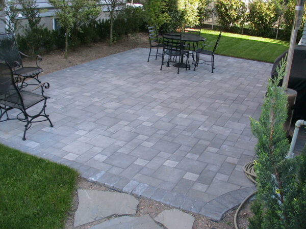 Gallery - Pavingstone Supply Inc.
